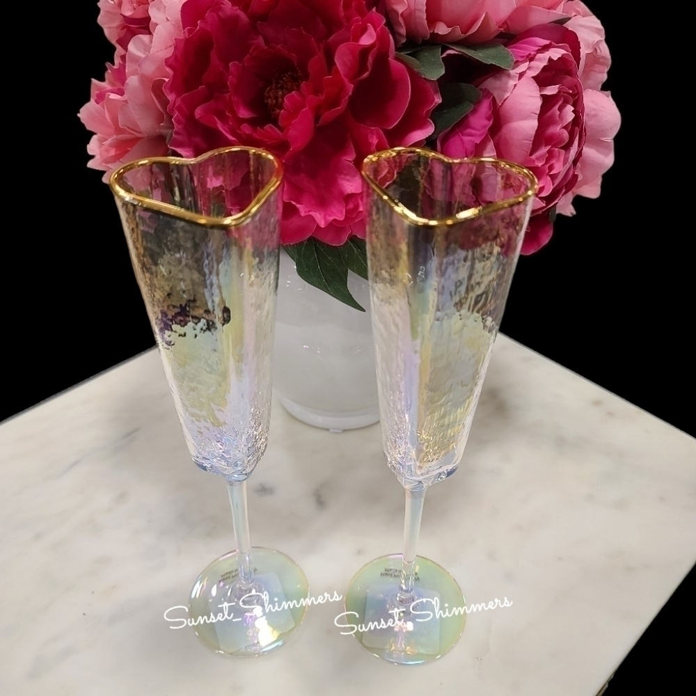 2 Heart Shape Gold Rimmed iridescent Champagne Flute Glasses Wedding Valentines